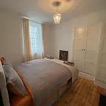 1 Bed Apartment - Centrally Located In The Heart Of Westminster