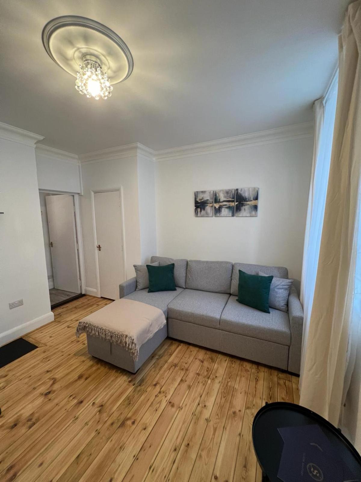 1 Bed - Centrally Located In The Heart Of Westminster * London